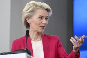 ab gazzenin yeniden insasina katilmali k1ZBpVVF.jpg