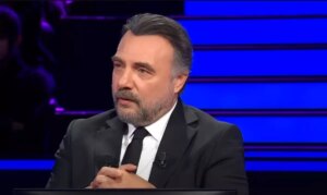 Hep aynı şeyle uğraşmak insana bıkkınlık verir anlamına gelen atasözü hangisidir?