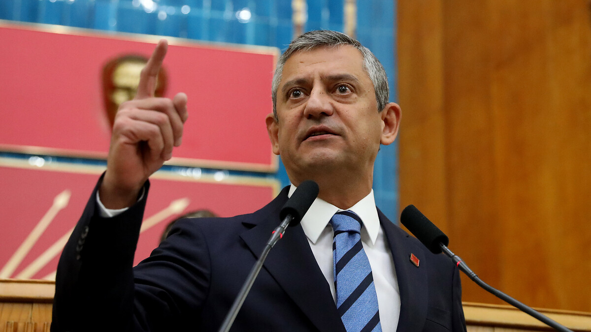 ozgur ozelden hukumete tehdit sizi yargilayacagiz lzbA2B3H.jpg