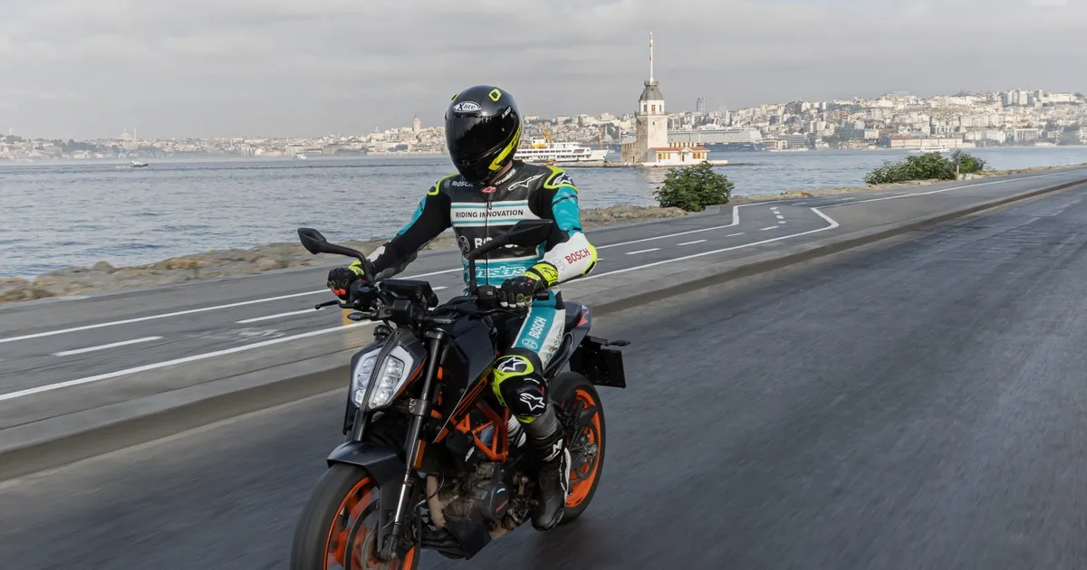 bosch motosiklet abs guvenliginde otuzuncu yilini kutluyor vCIyblL7.webp