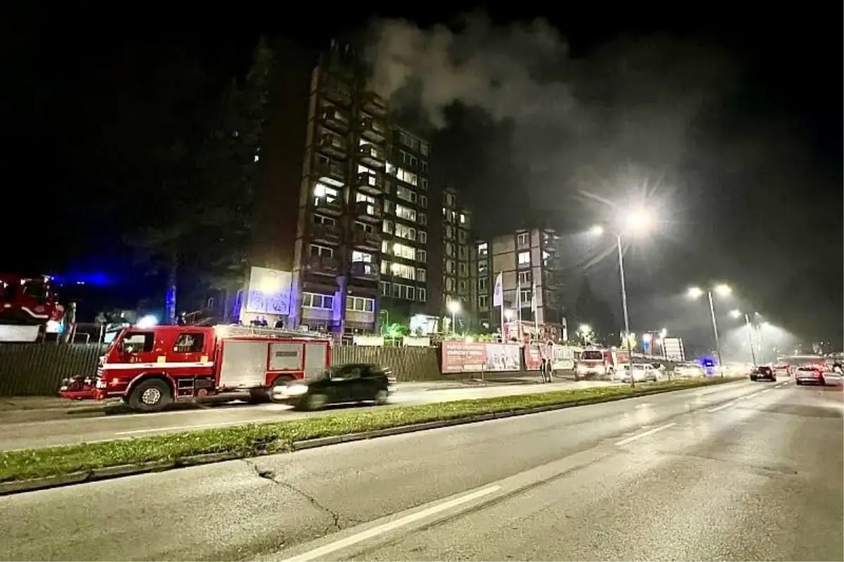 bosna hersekte huzurevinde yangin 9 olu 20 yarali iDnnuhSp.jpg