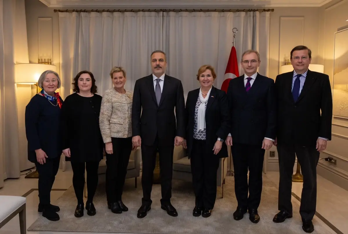 fidan helsinkide islam cemaatini kabul etti HllyR5Wf.jpg