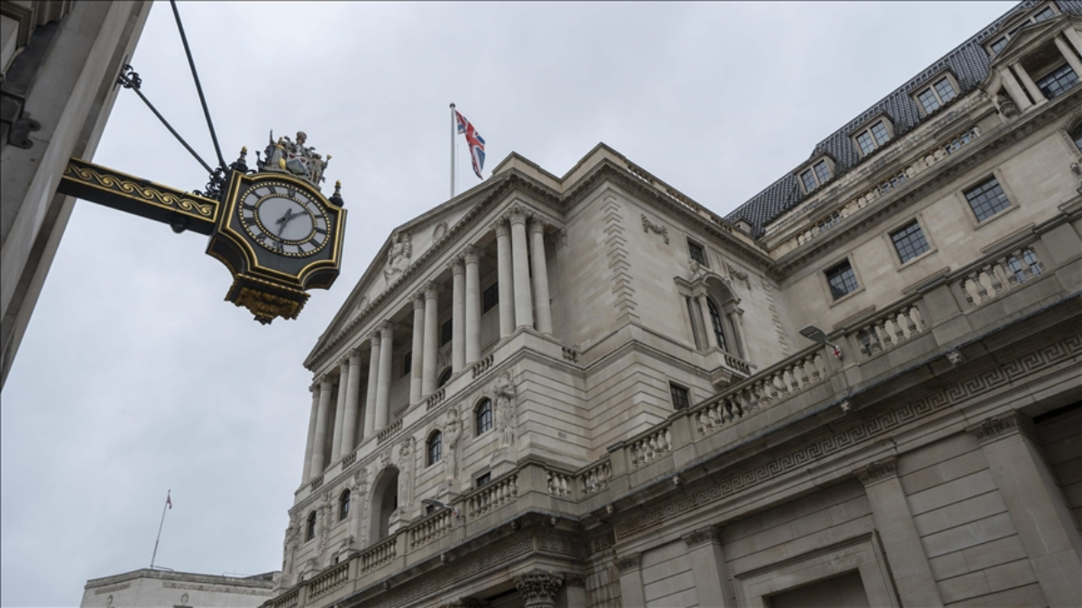 ingiltere merkez bankasi politika faizini sabit tuttu YfxfvTjT.jpg