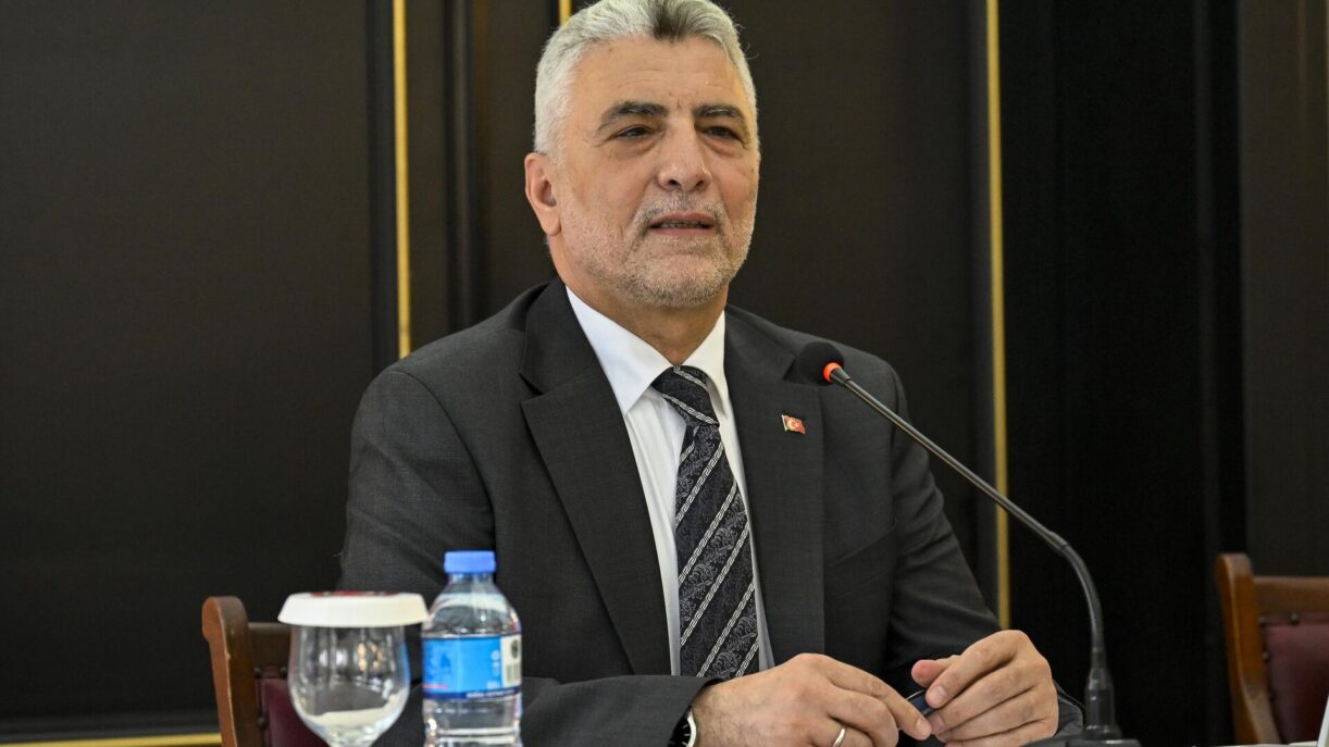 ticaret bakani bolat 2025 yilindan 32 milyon urun denetlendi 24 milyar tl ceza kesildi tzwm72cz.jpg