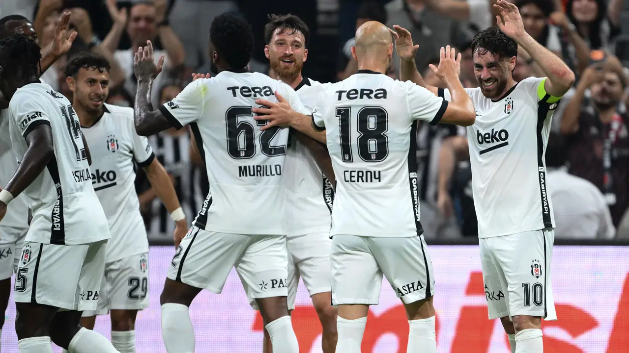 Spor yazarlari besiktas midtjylland macini yorumladi sezonun ilk maclari her zaman herkes icin 3nUG87uM